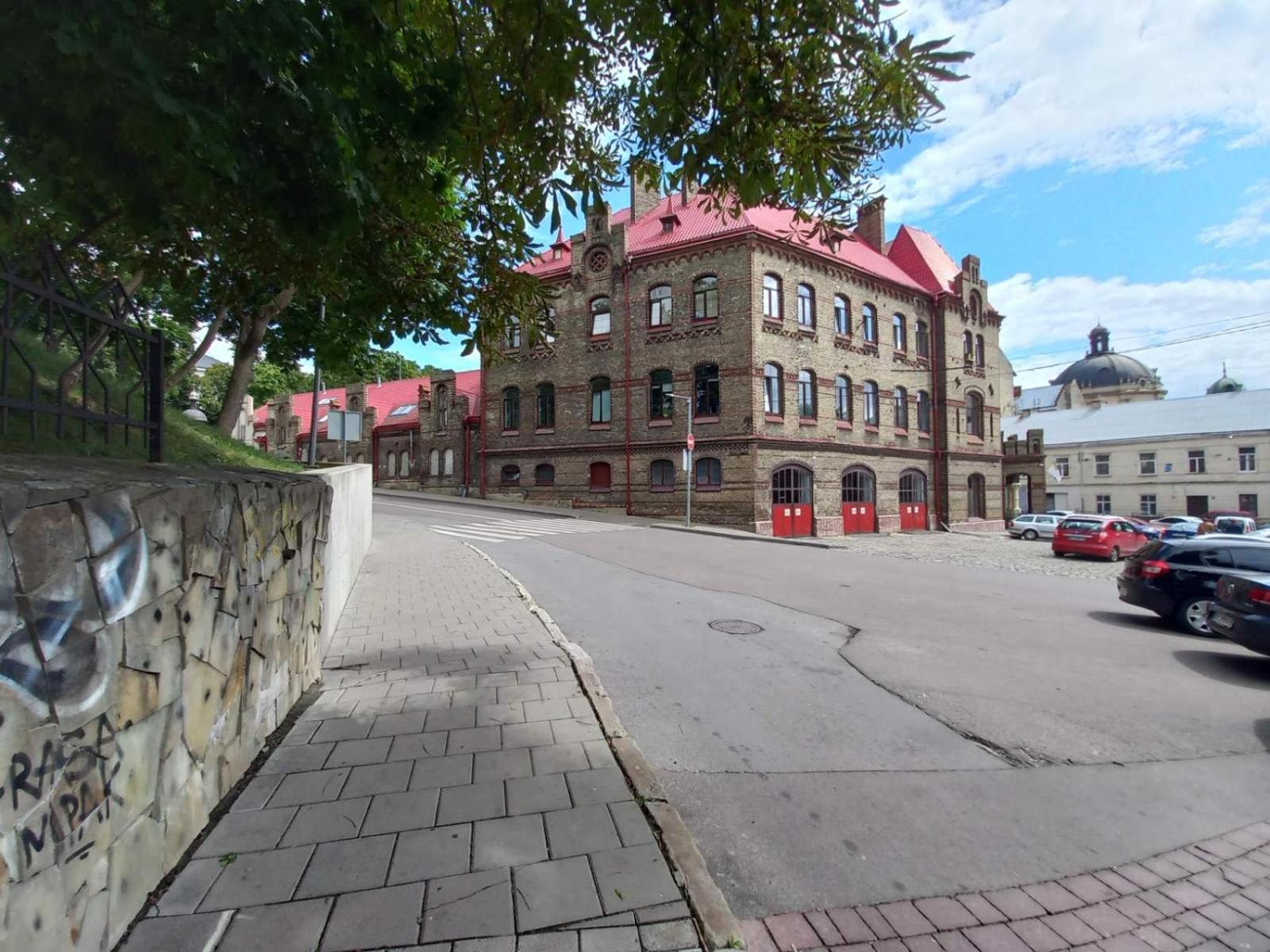 Charming Apartments In The Heart Of Lviv - Valova, Nasypna Str Экстерьер фото